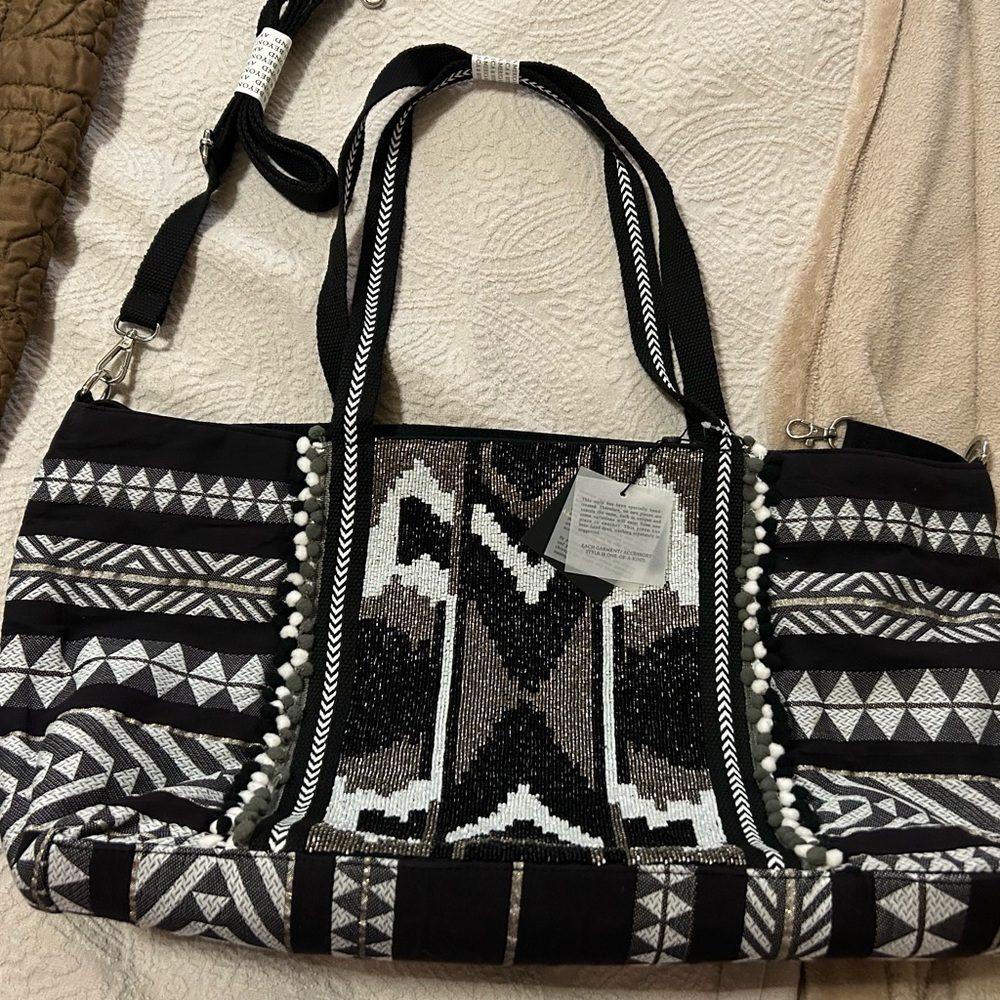 Chic Black and White Geometric Tote - Picture 3 of 5